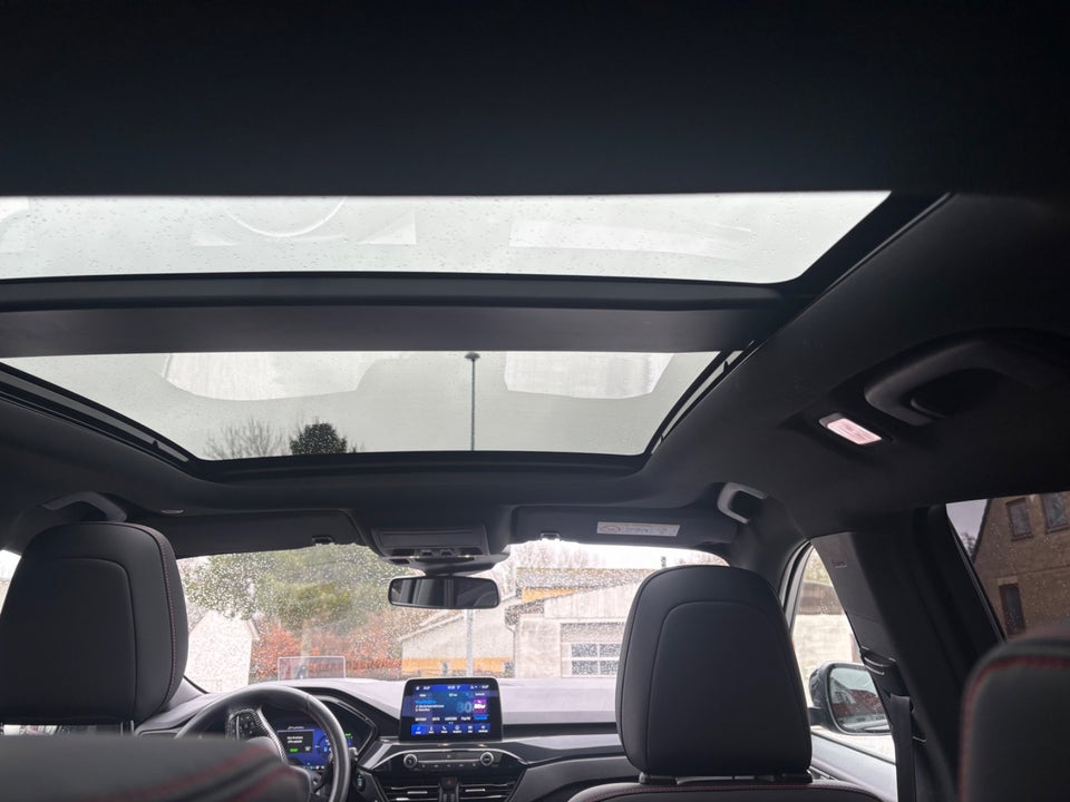 Ford Kuga 2,5 PHEV ST-Line X CVT 5d