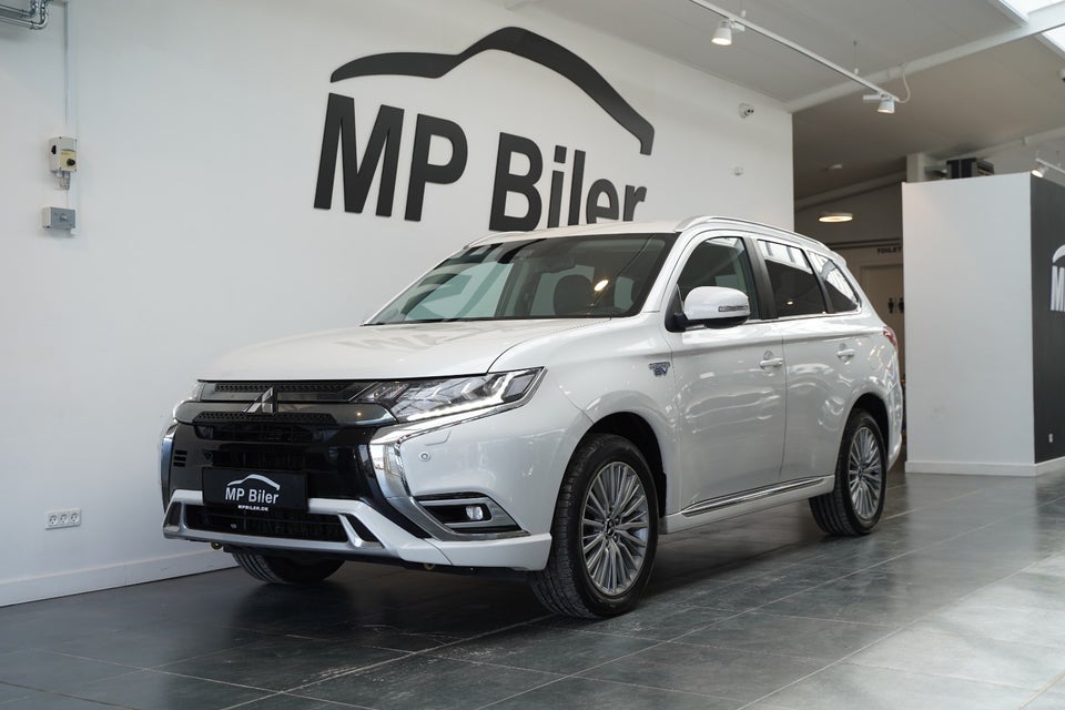 Mitsubishi Outlander 2,4 PHEV Intense CVT 4WD 5d