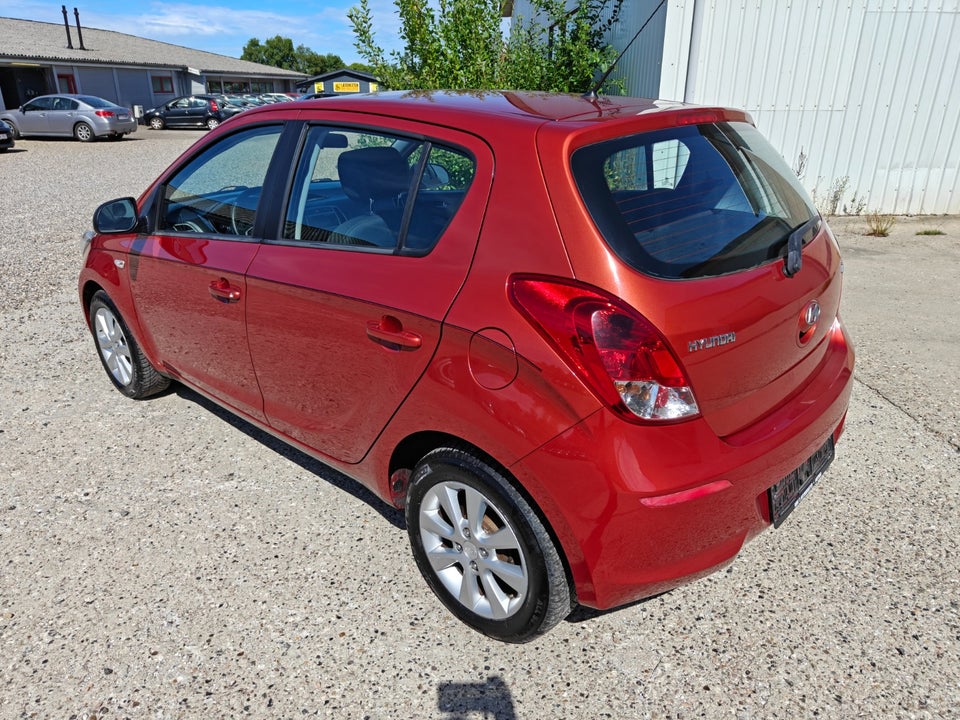 Hyundai i20 1,25 Classic XTR 5d