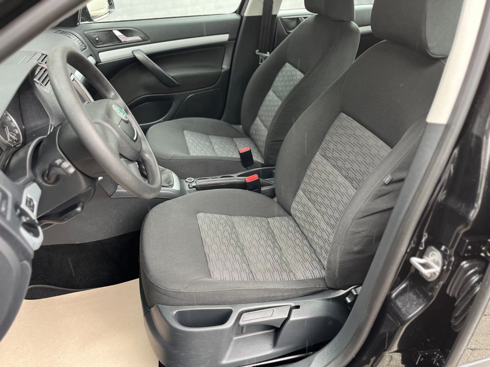 Skoda Octavia 1,6 TDi 105 GreenLine 5d