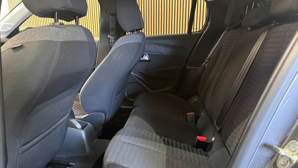 Peugeot 208 1,2 PureTech 100 Active 5d