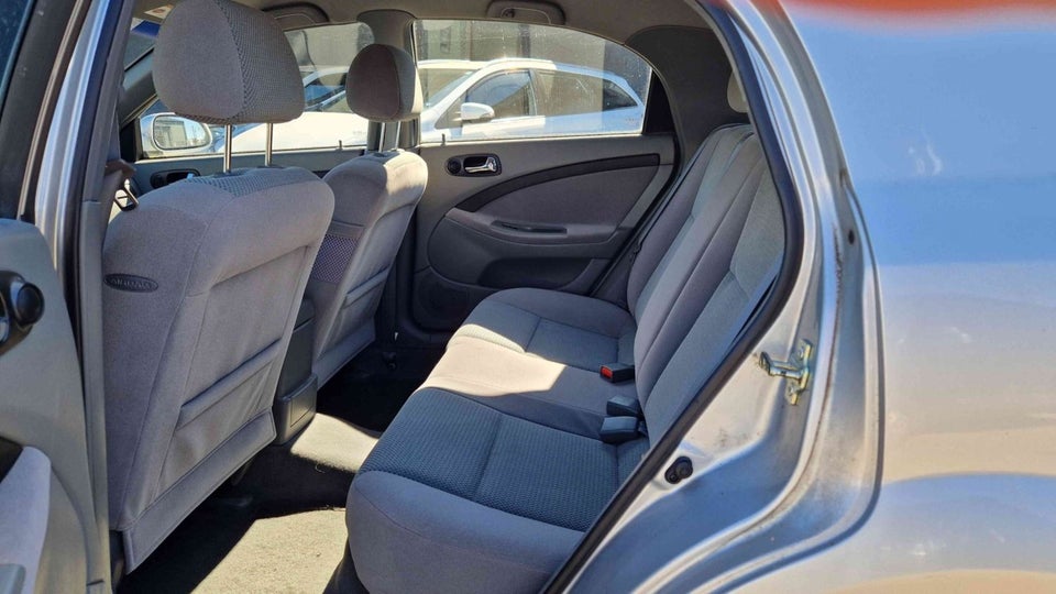 Chevrolet Lacetti 1,6 SX 5d