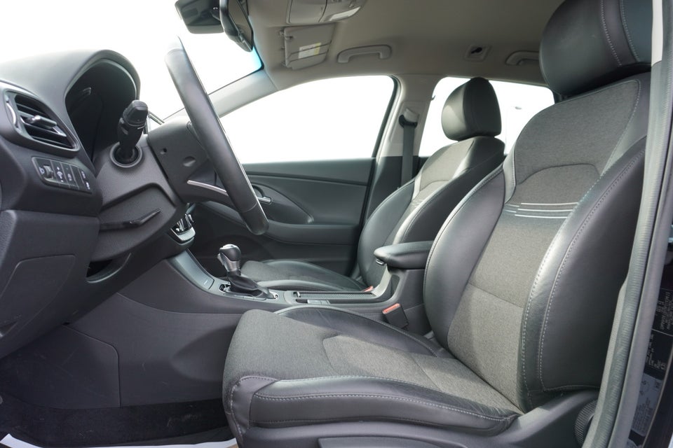 Hyundai i30 1,0 T-GDi Essential stc. DCT 5d