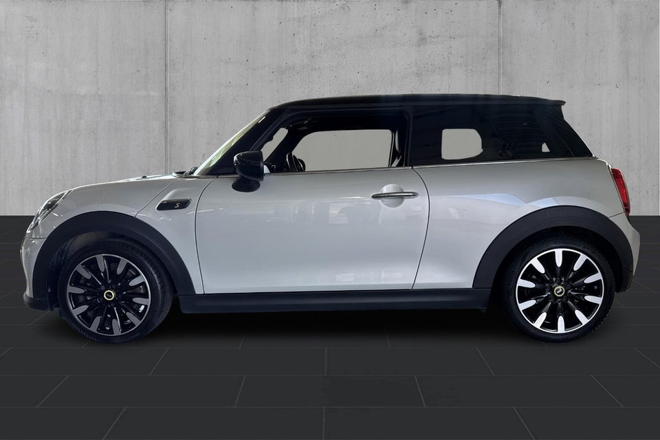MINI Cooper SE Classic Trim 3d