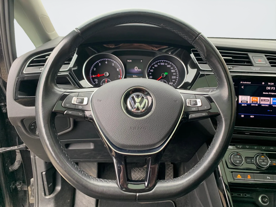 VW Touran 1,5 TSi 150 Highline DSG 7prs 5d