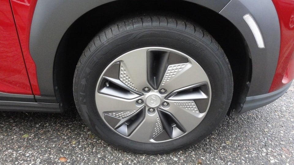 Hyundai Kona 64 EV Premium 5d