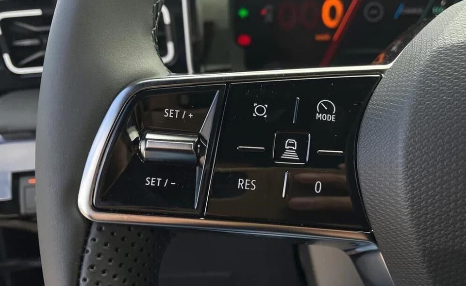 Renault 5 E-Tech 52 Iconic 5d