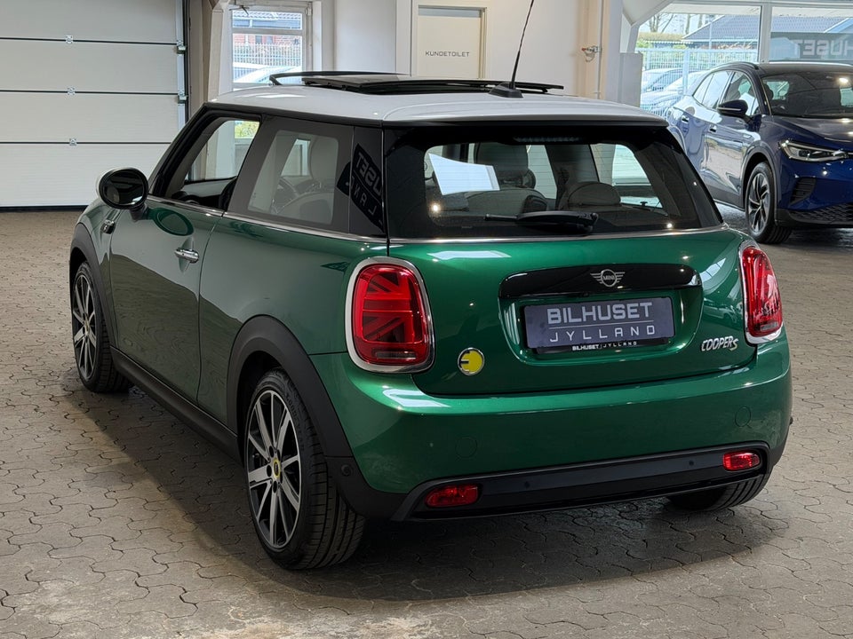 MINI Cooper SE Classic Trim 3d