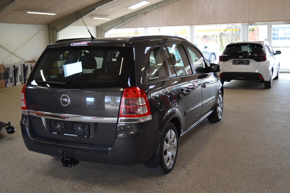Opel Zafira 1,8 16V Classic 7prs 5d