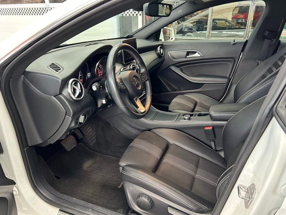 Mercedes CLA200 d 2,2 Coupé aut. 4d