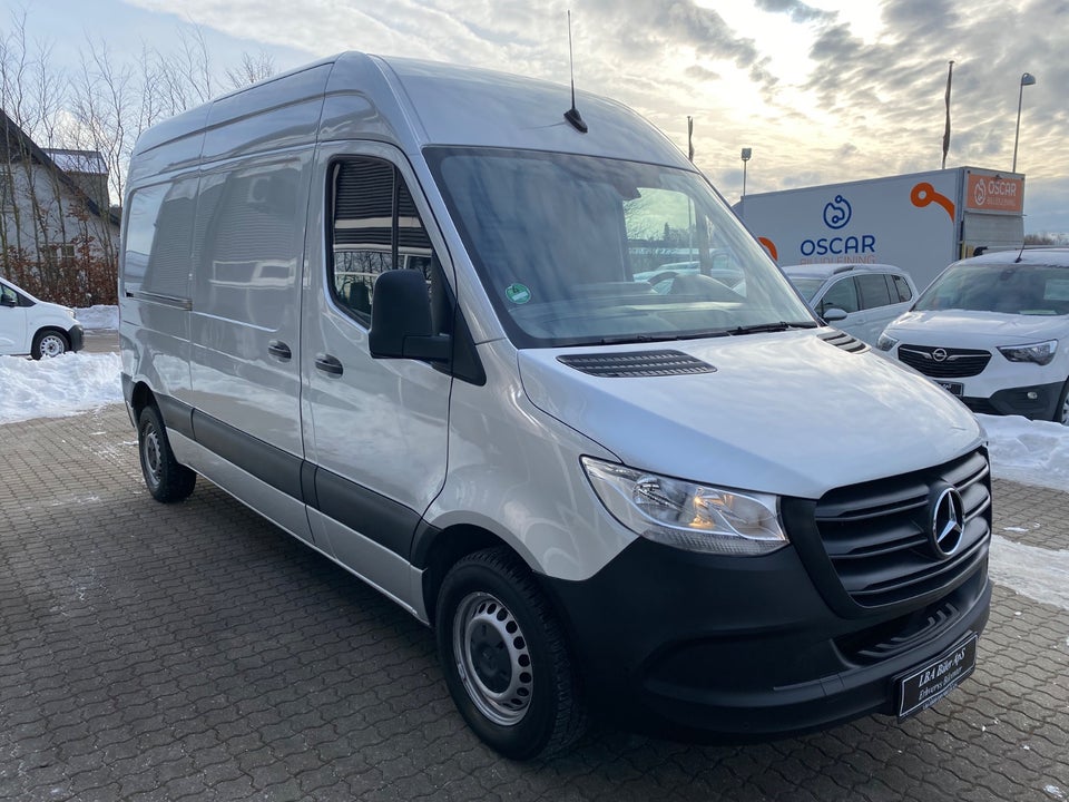 Mercedes Sprinter 215 2,0 CDi A2 Kassevogn aut. FWD