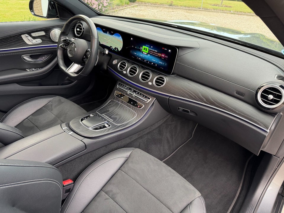 Mercedes E300 de 2,0 AMG Line stc. aut. 4Matic 5d