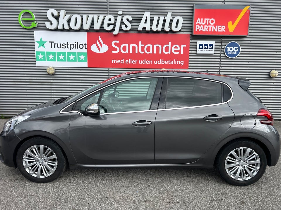Peugeot 208 1,5 BlueHDi 100 Allure Sky 5d