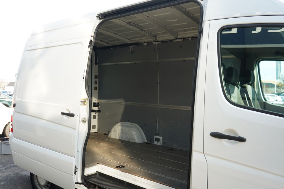 Mercedes Sprinter 316 2,2 CDi R2 Kassevogn aut. 5d