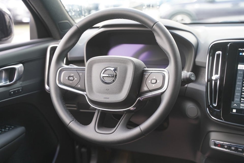 Volvo EX40 Twin Performance Plus 5d