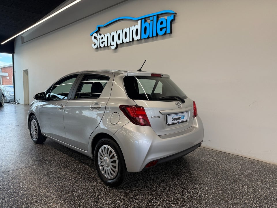 Toyota Yaris 1,0 VVT-i T1 5d
