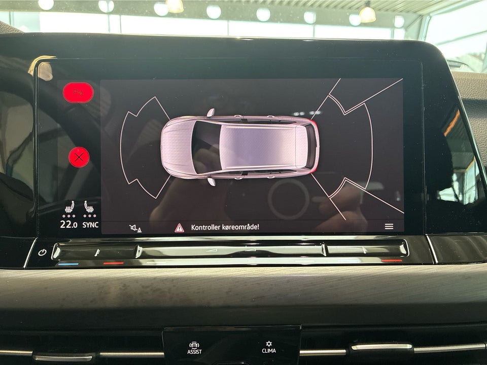 VW Golf VIII 1,5 eTSi 150 Style Variant DSG 5d