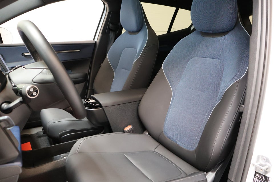 Volvo EX30 Extended Range Ultra 5d