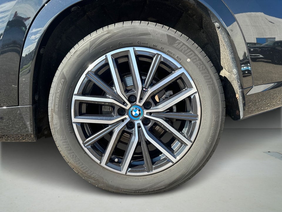 BMW iX1 xDrive30 M-Sport 5d