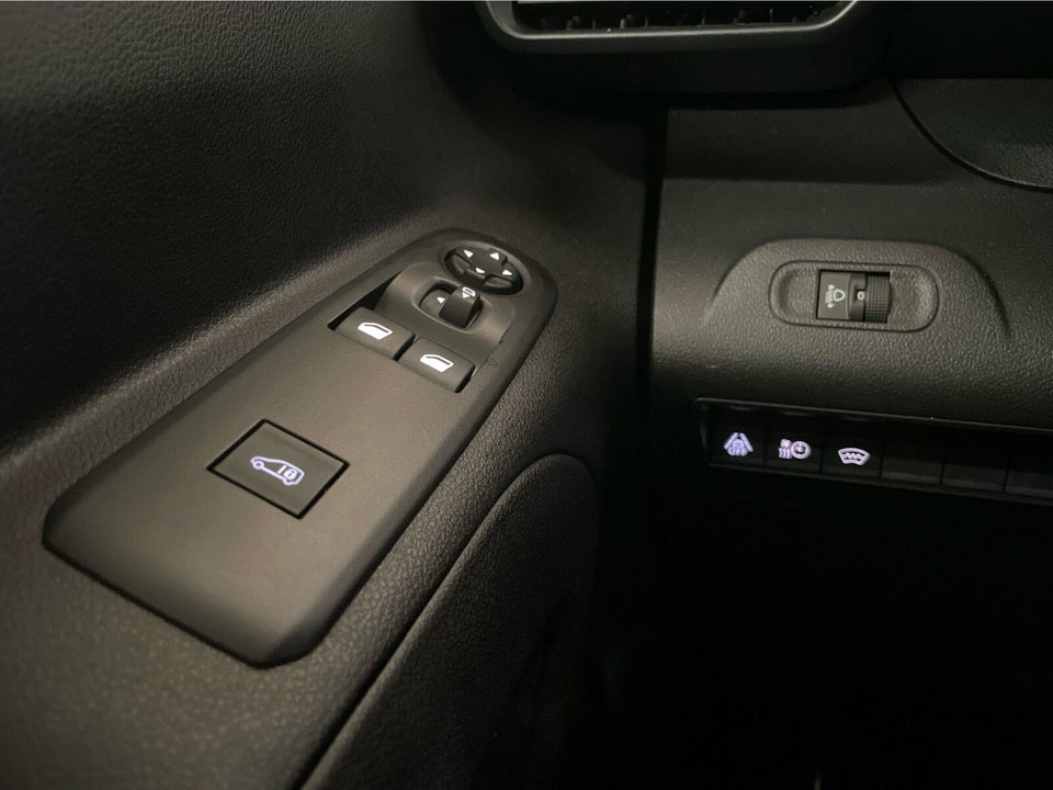 Peugeot Partner 1,5 BlueHDi 130 L2V2 Ultimate EAT8 Van