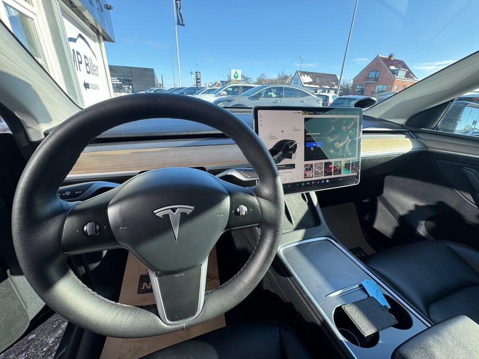 Tesla Model Y Long Range AWD 5d