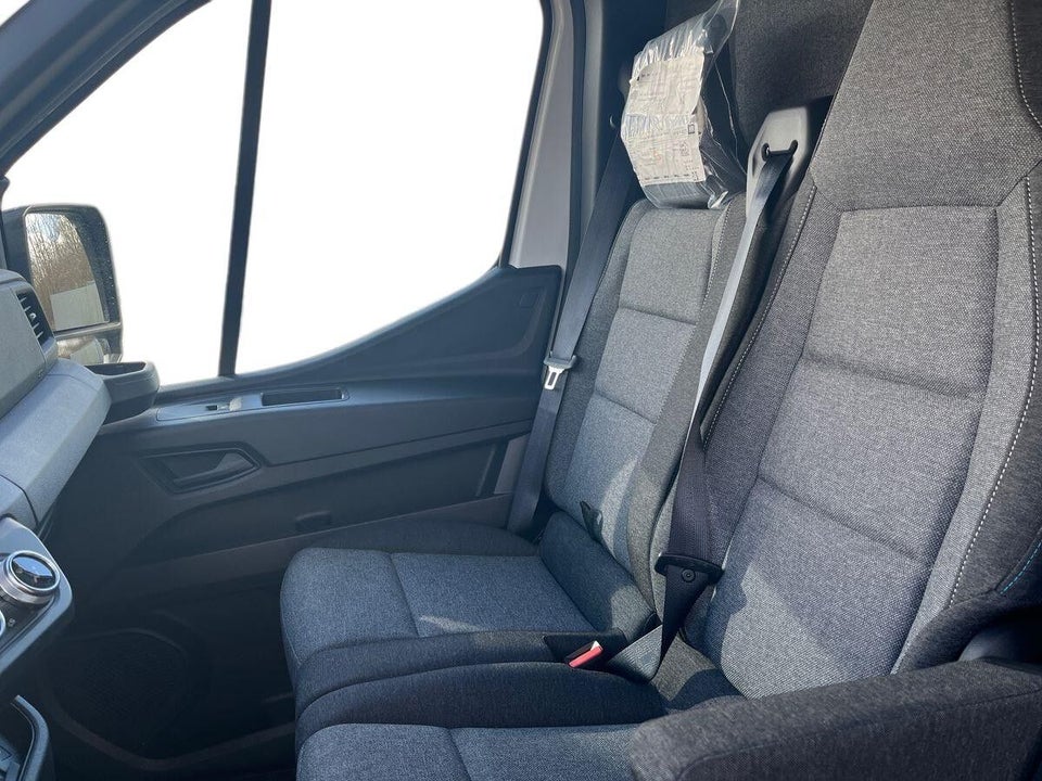 Nissan Interstar 2,3 dCi 150 L2H2 Tekna Van