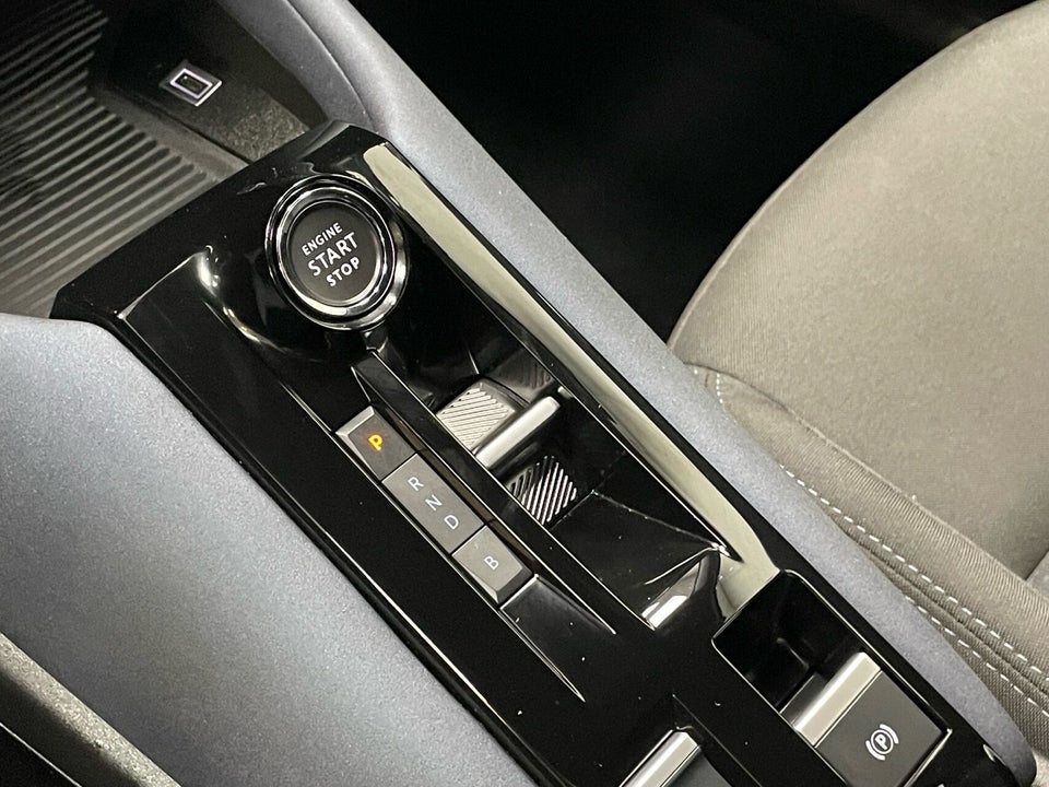 Alfa Romeo Junior Elettrica Core 5d