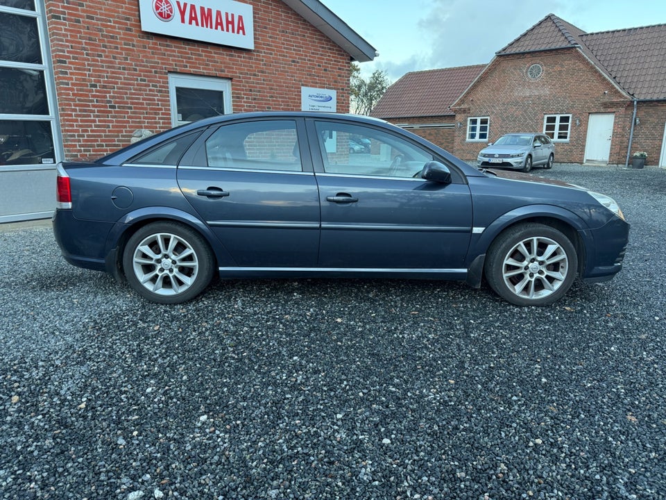 Opel Vectra 2,2 16V 155 Elegance 4d