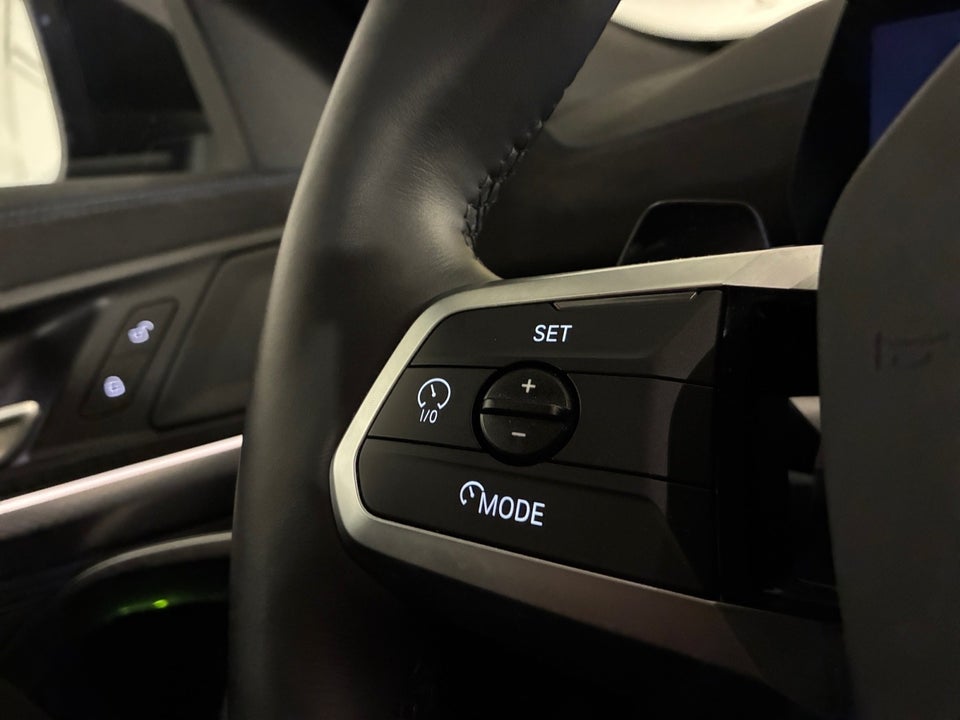 BMW iX2 eDrive20 M-Sport Premium 5d