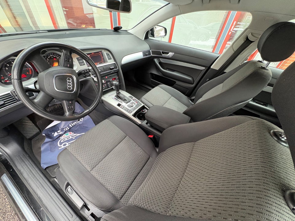 Audi A6 2,4 V6 Multitr. 4d