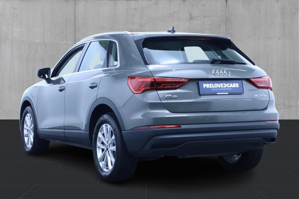 Audi Q3 45 TFSi e Attitude plus S-tr. 5d
