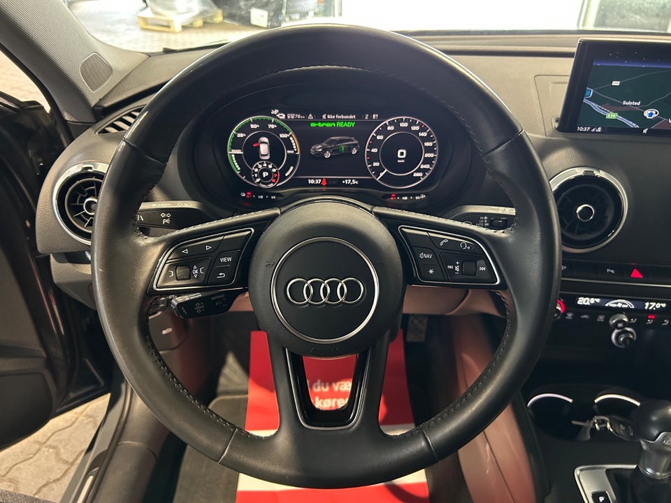 Audi A3 40 TFSi e Sportback S-tr. 5d