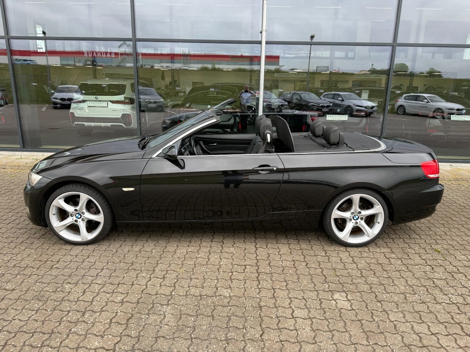 BMW 320i 2,0 Cabriolet 2d