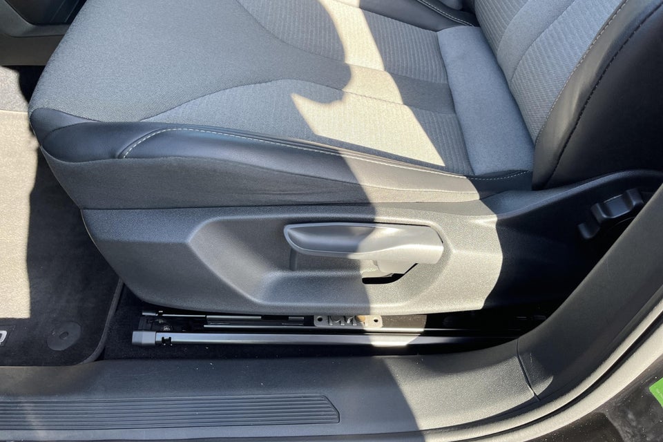 Skoda Enyaq 60 iV Plus 5d