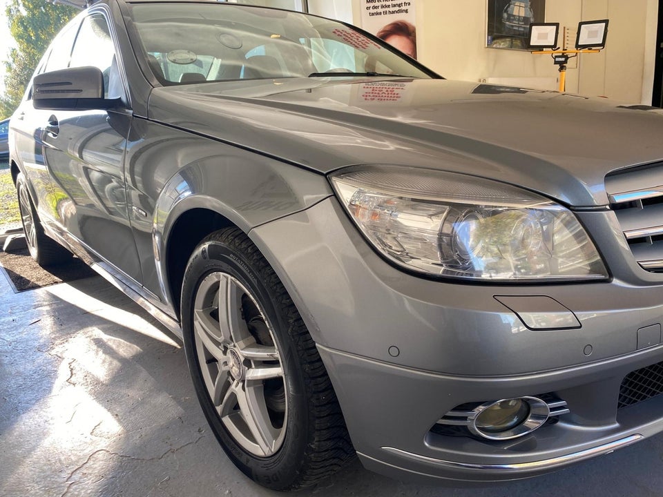 Mercedes C230 2,5 V6 Avantgarde aut. 4d