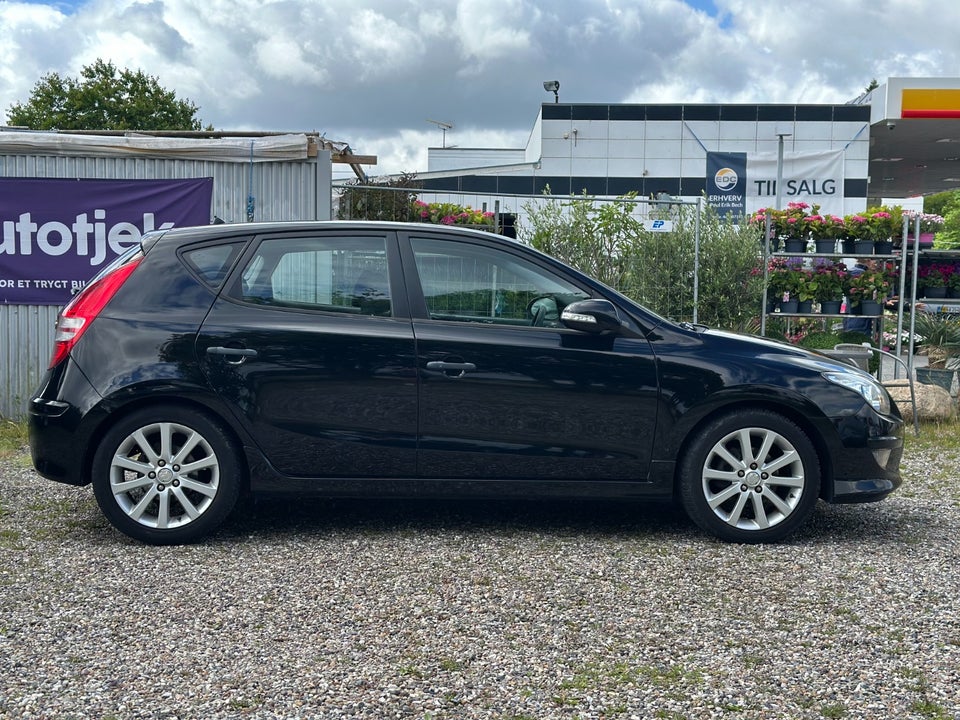 Hyundai i30 1,4 CVVT Comfort 5d