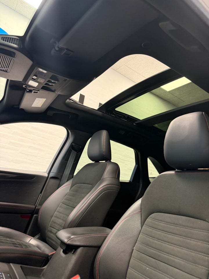 Ford Kuga 2,5 PHEV ST-Line X CVT 5d