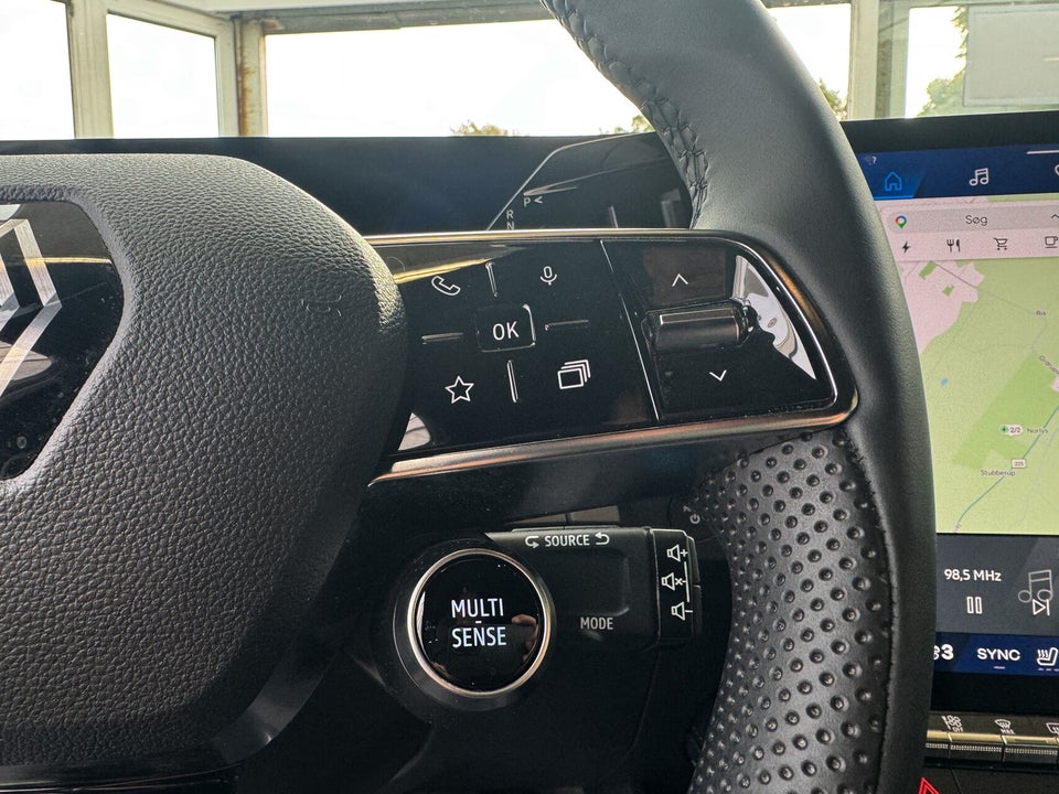 Renault Megane E-Tech 60 Techno+ 5d