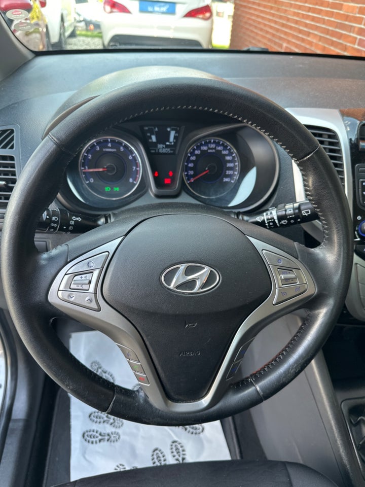 Hyundai ix20 1,6 CVVT Premium 5d