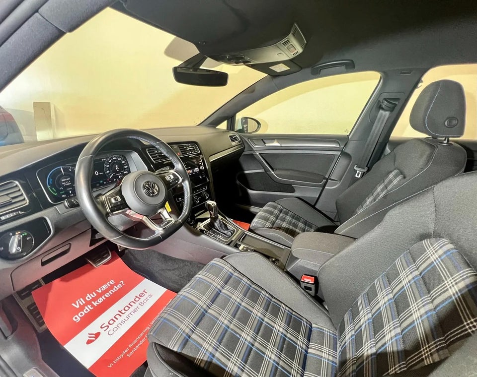 VW Golf VII 1,4 GTE DSG 5d