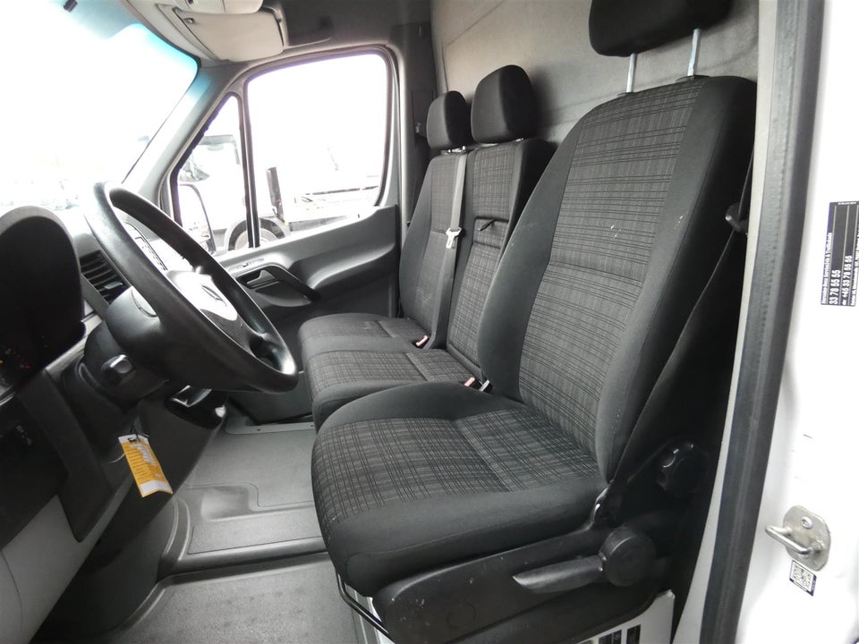 Mercedes Sprinter 211 2,2 CDi R2 Kassevogn 5d