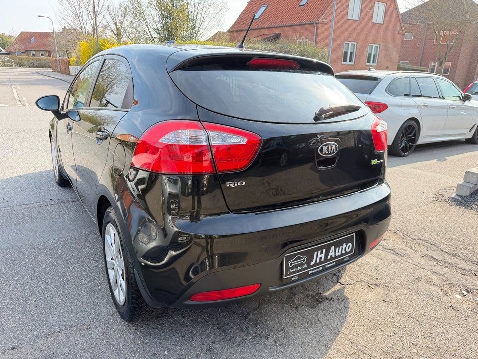 Kia Rio 1,1 CRDi 75 Collect 5d