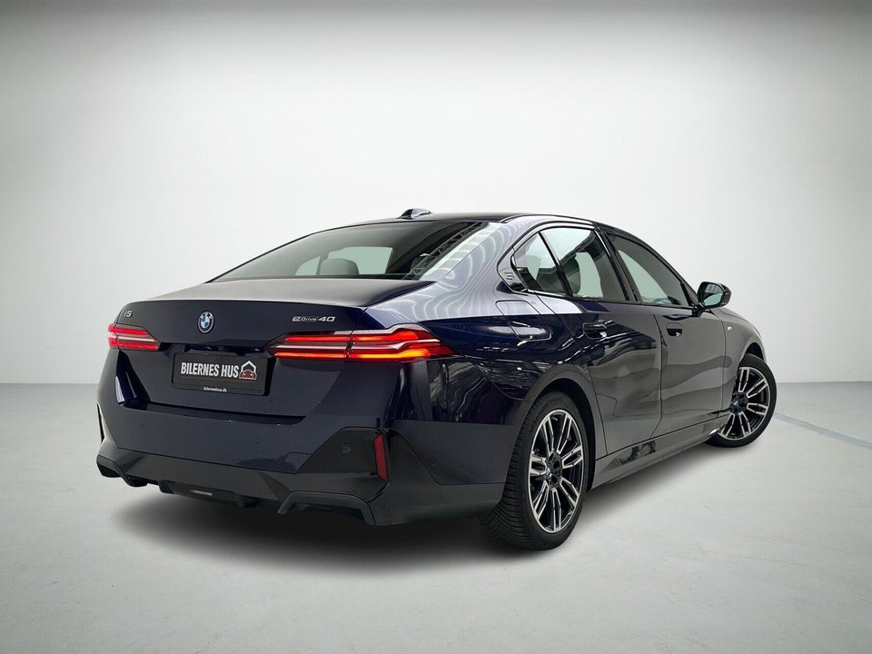 BMW i5 eDrive40 M-Sport 4d