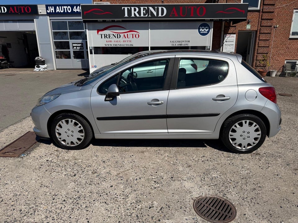 Peugeot 207 1,6 VTi S16 5d