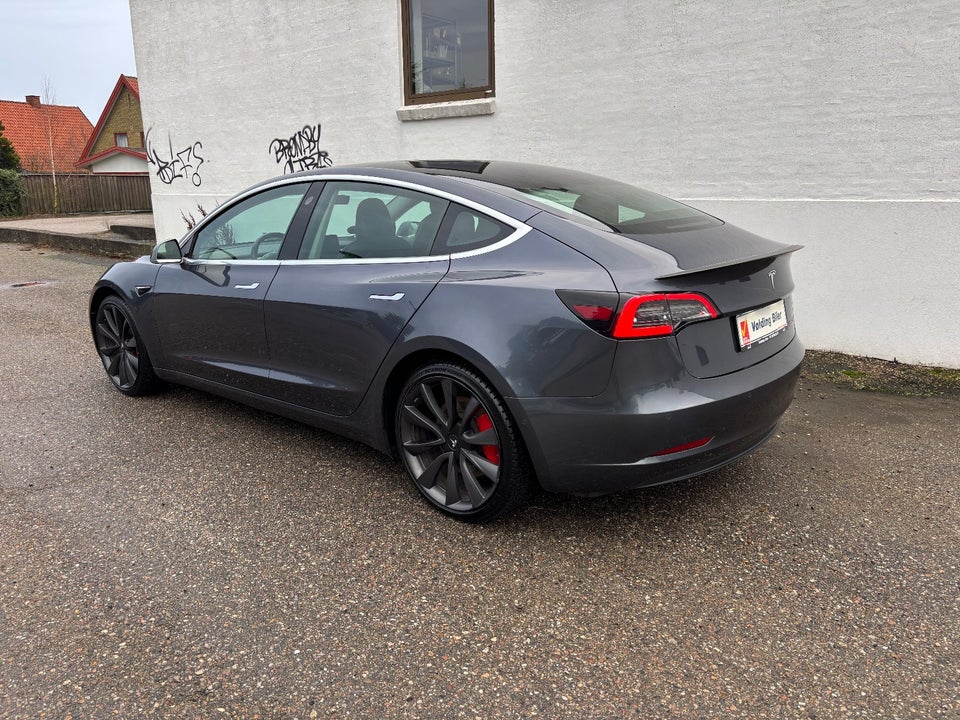 Tesla Model 3 Performance AWD 4d