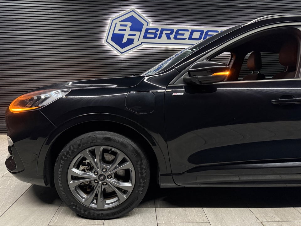 Ford Kuga 2,5 HEV ST-Line X CVT 5d