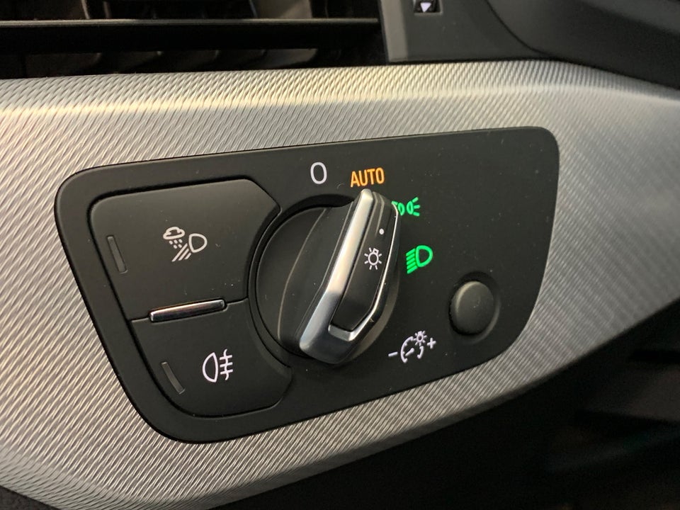 Audi A4 40 TFSi Sport Prestige Avant S-tr. 5d