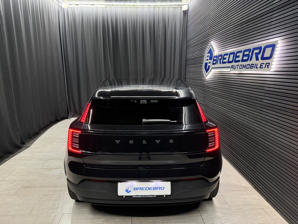 Volvo EX30 Standard Range Core 5d