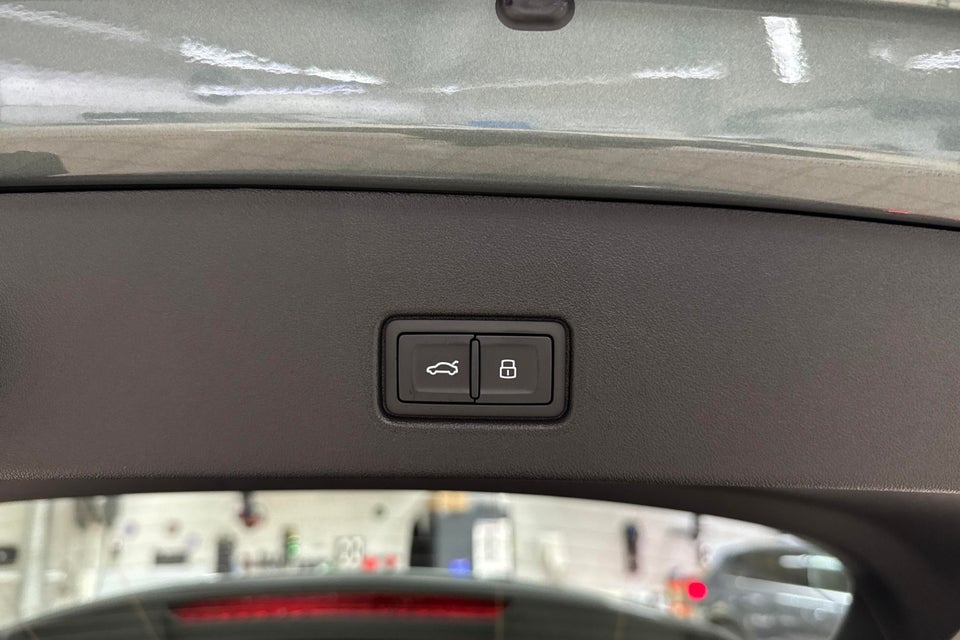 Audi Q4 e-tron performance 5d