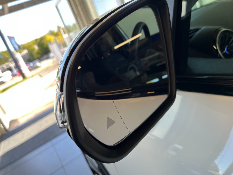 Mercedes EQA300 Progressive 4Matic 5d